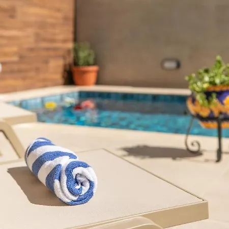 49 Sunrise Għajnsielem