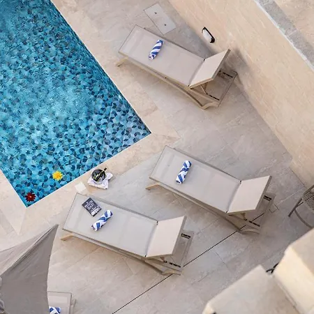 לינה וארוחת בוקר 49 Sunrise 4*