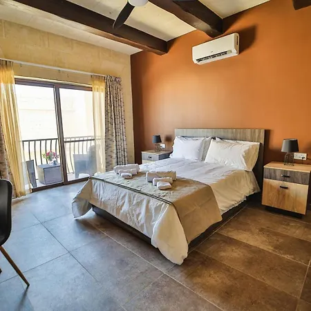 49 Sunrise Bed & Breakfast Ghajnsielem