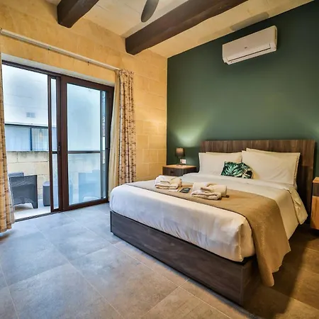 לינה וארוחת בוקר 49 Sunrise 4*