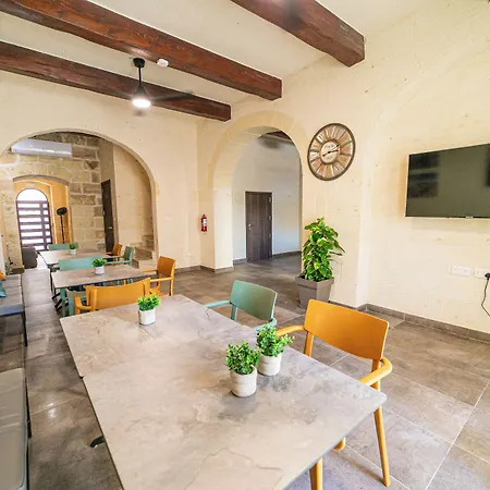 לינה וארוחת בוקר 49 Sunrise Għajnsielem