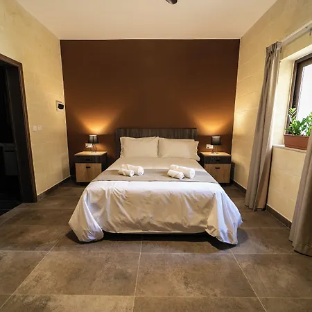 לינה וארוחת בוקר 49 Sunrise Għajnsielem