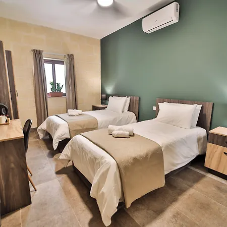 49 Sunrise לינה וארוחת בוקר Għajnsielem