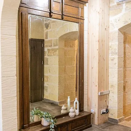 49 Sunrise Bed & Breakfast Għajnsielem