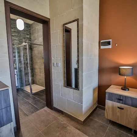 49 Sunrise Bed & Breakfast Għajnsielem