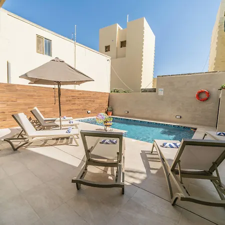 49 Sunrise Couette-café Għajnsielem