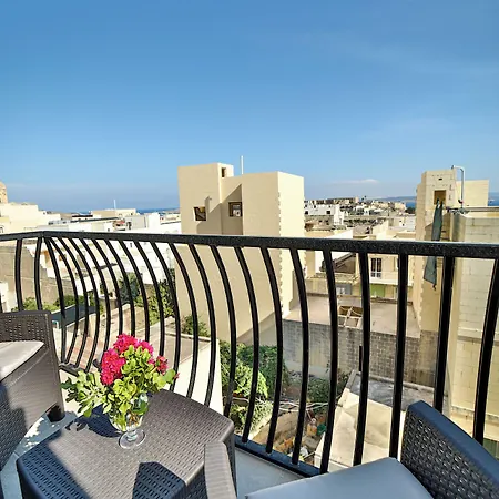 49 Sunrise 4* Għajnsielem