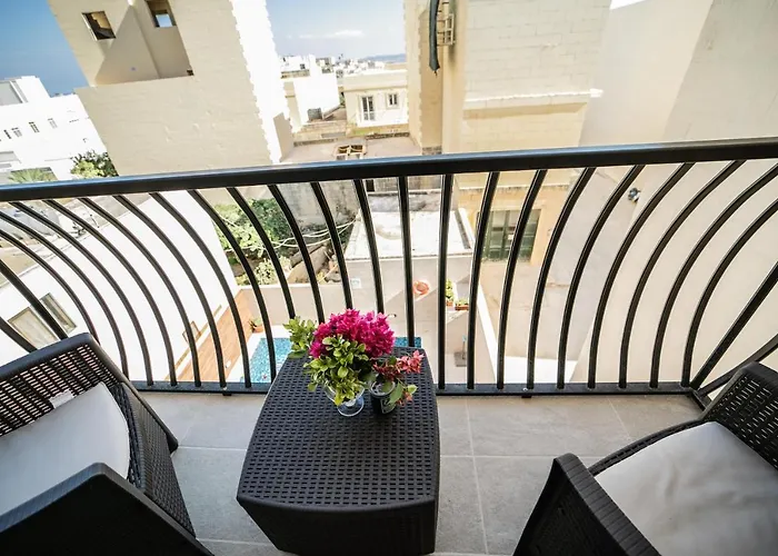 49 Sunrise Bed and Breakfast Għajnsielem