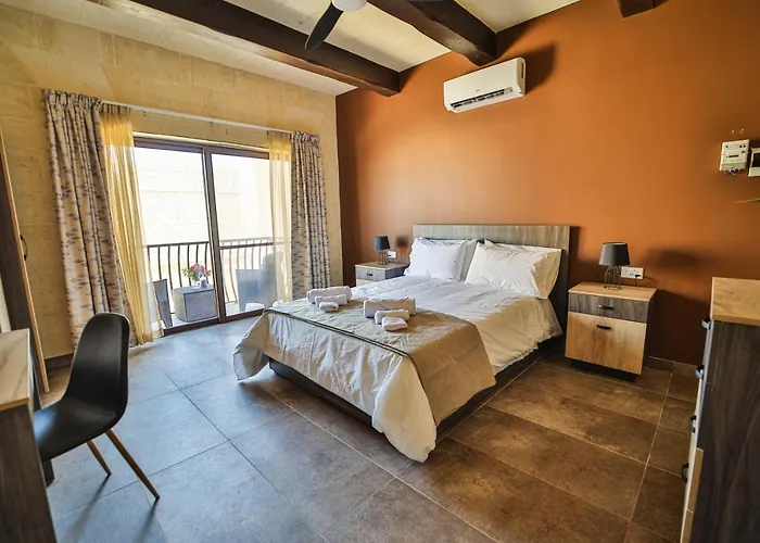 49 Sunrise Bed and Breakfast Għajnsielem