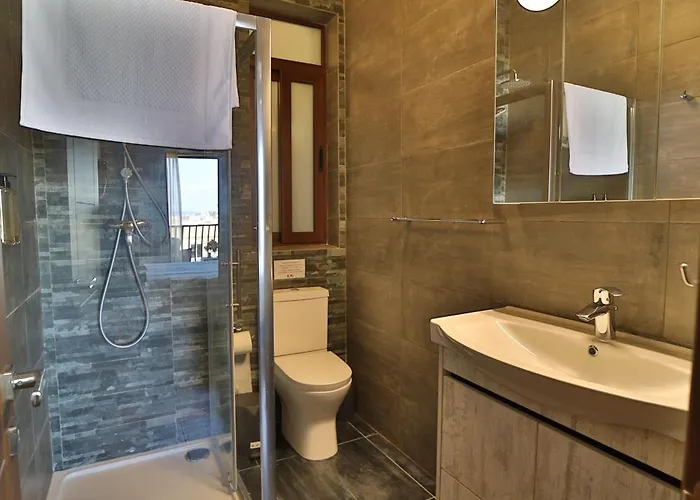 49 Sunrise Bed and Breakfast 4*