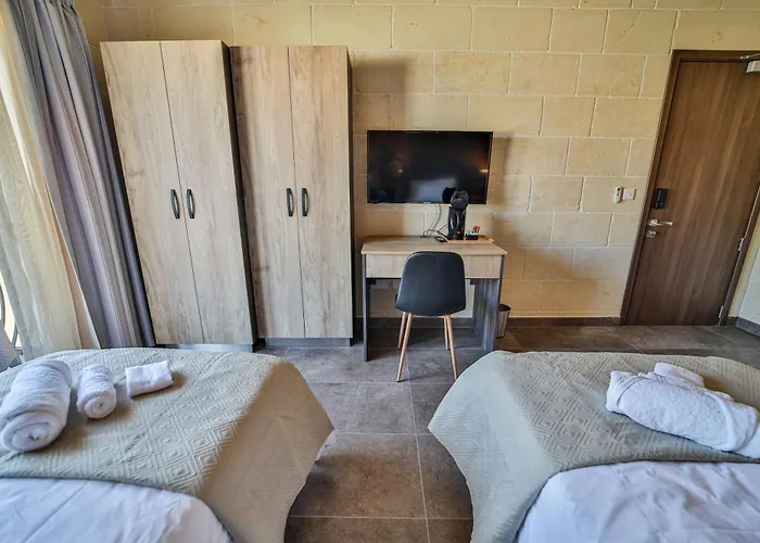 49 Sunrise Bed and Breakfast Għajnsielem