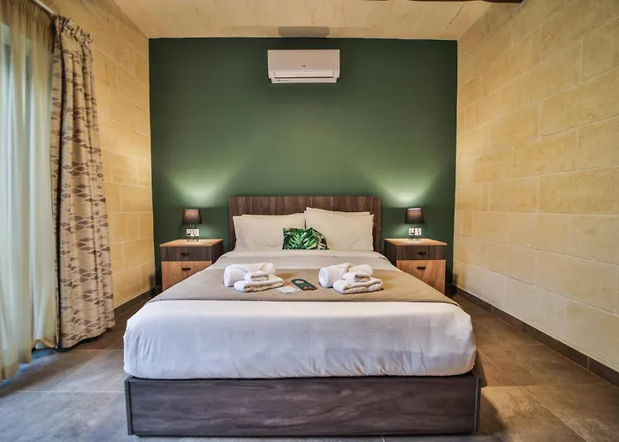 49 Sunrise Bed and Breakfast 4*