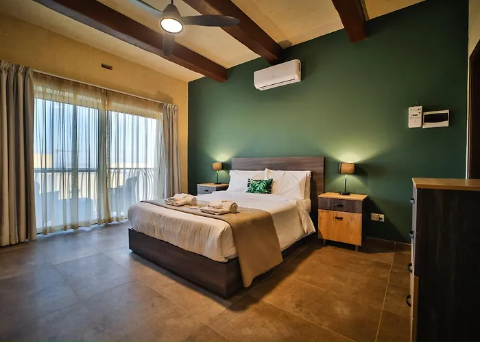 49 Sunrise Bed and Breakfast 4*