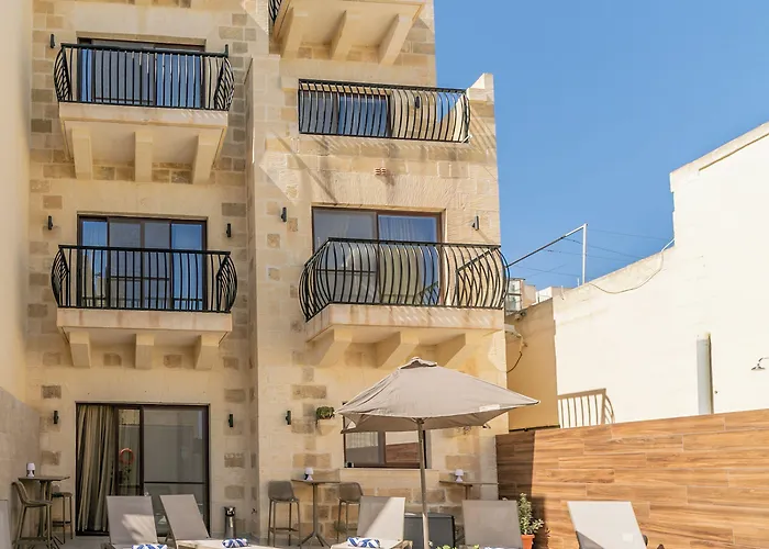 49 Sunrise Bed and Breakfast 4*