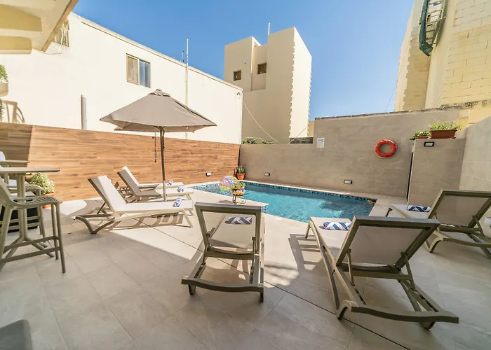 49 Sunrise Bed and Breakfast Għajnsielem