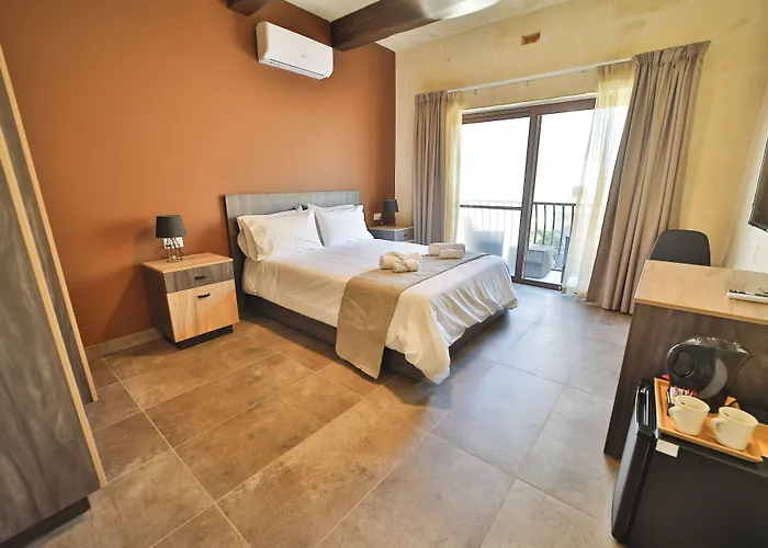 49 Sunrise Bed and Breakfast 4*